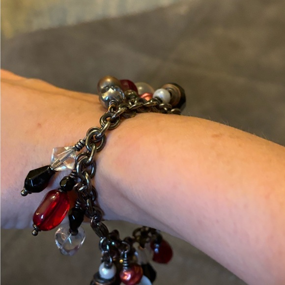 Lia Sophia Beaded Dangle Bracelet EUC Red & Black - Picture 3 of 3